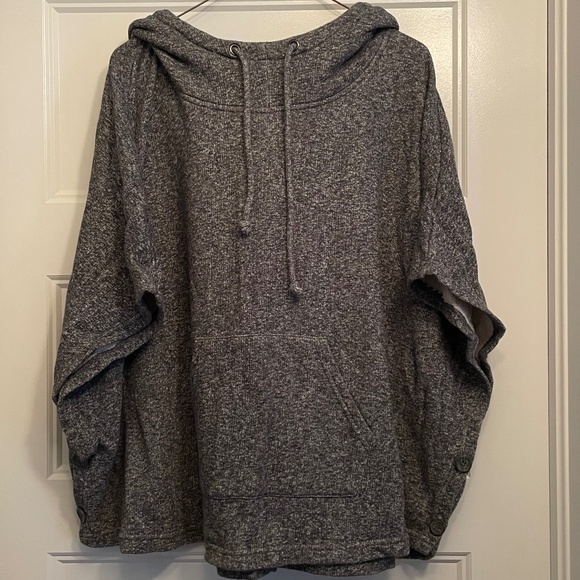 Grey hooded sweatshirt with short dolman sleeves - Picture 1 of 2